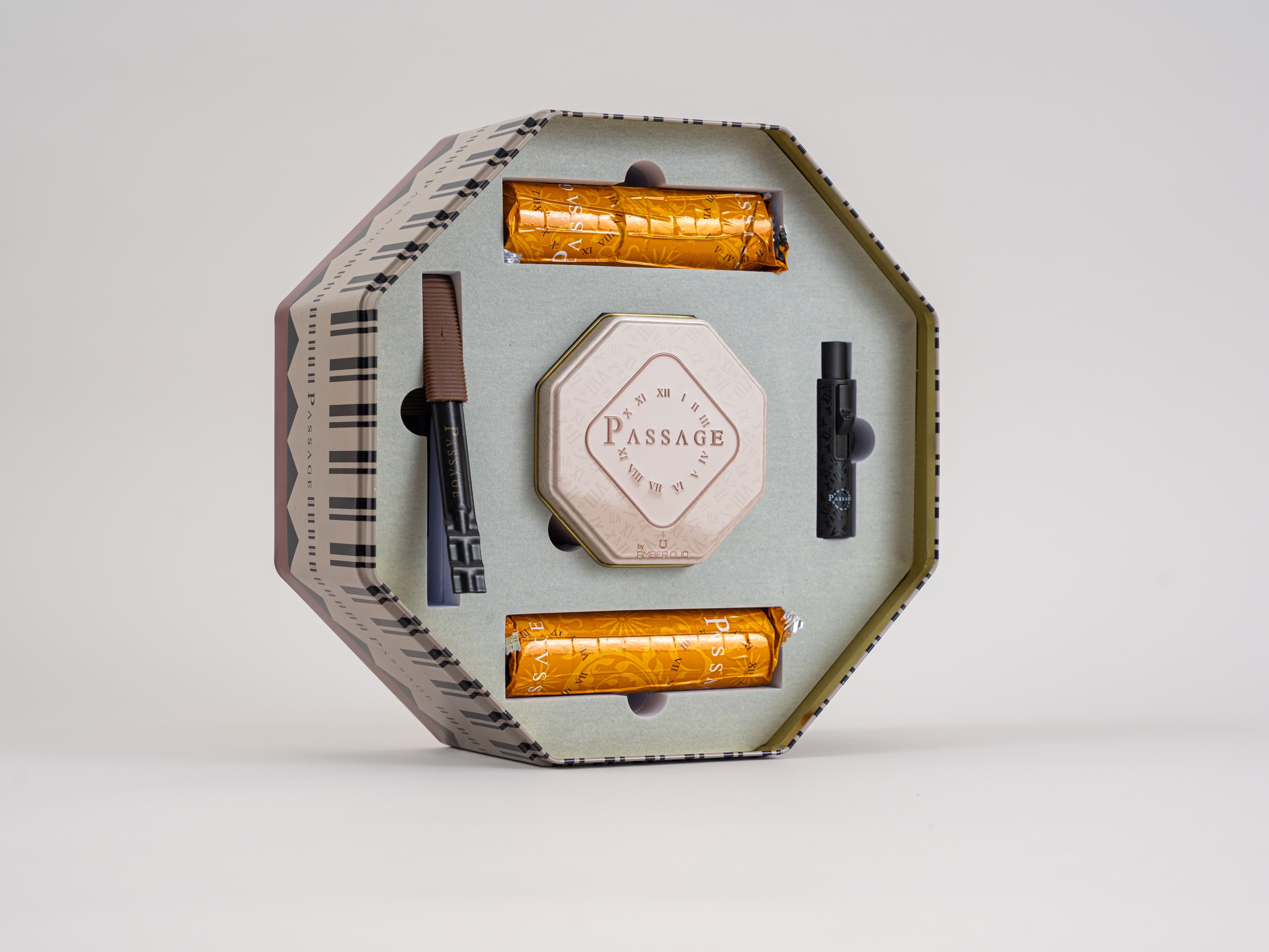 Passage charcoal tins